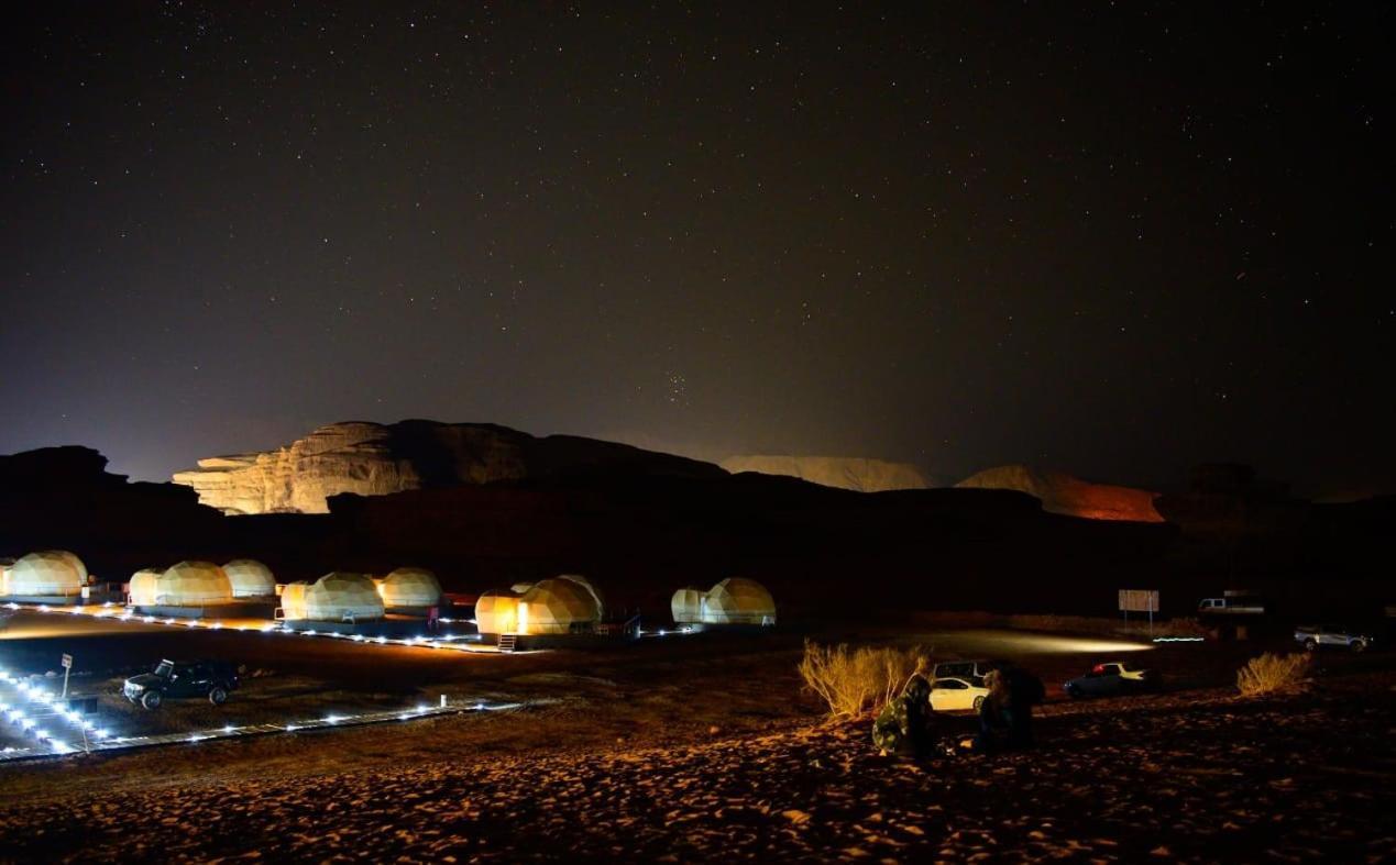 Mazayen Rum Camp Wadi Rum Esterno foto